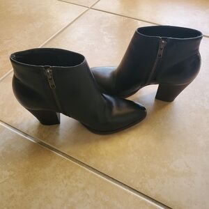 J. Crew Sleek Black Ankle Booties Size 6.5